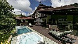 Casa Dentro De Condominio Luxuoso De 236M².