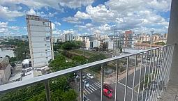 Apartamento De 2 Dormitórios Mais Dependência,  Banheiro Social E Banheiro Auxiliar,  Banh