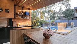 Casa Alto Padrão Em Condomínio Fechado Na Primeira Linha Em Criciúma
