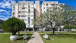Apartamento Semimobiliado Com 3 Dormitórios Na Escola Agrícola!