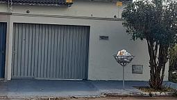 Casa De 3 Quartos No Residencial Alice Barbosa, Pertinho Da Ufg