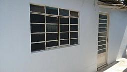 Casa Com 2 Cômodos No Jd. Vera Cruz