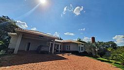 Casa Ampla Em Condomínio Fechado De Chácaras
