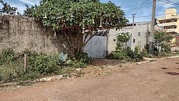 Casa A 100 Metros Do Jardim Brasília.