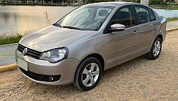 Volkswagen Polo Sedan 1.6 Mi Total Flex 8V 4P 2014