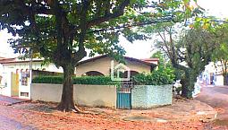 Oportunidade: Casa De Esquina Em Localização Privilegiada Da Praia Da Costa