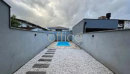 Sobrado Residencial Em Joinville - Sc, Nova Brasília