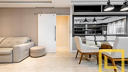 Lindo Apartamento Com 3 Suítes A Poucos Passos Da Vila Germânica!