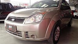 Ford Fiesta Sedan 1.0 Completo