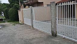 Alugo Casa Bem Localizada 