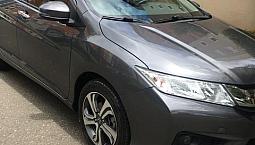 Honda City Impecável