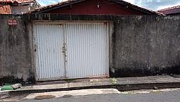 Casa Á Venda