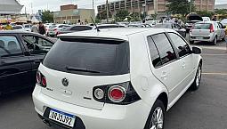 Volkswagen Golf Sportline 1.6 Mi Total Flex 8V 4P 2013