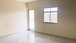 Amplo Apartamento 03 Quartos, Suíte, Varanda E Garagem. Próximo Ao Super Bom.