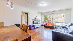 Apartamento De 3 Quartos Com 109,62M² No Bairro São João Em Porto Alegre-Rs: Venda Ou Loca
