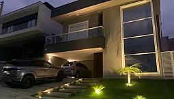 Sobrado De Alto Padrão C/ Piscina E Jacuzzi No Residencial Mantiqueira Sjc, 180M2, 3Dorm, 