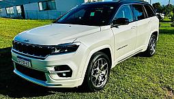 Jeep Commander Overland 2023 Flex Baixa Km