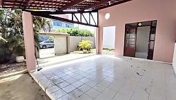 Casa A Venda Na Gruta Com 03 Quartos, S/ 02 Suítes, Dependência, 02 Vagas.
