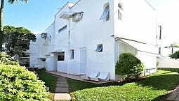 Casa A Venda Bem Perto Da Praia Da Enseada Em Guarujá.