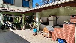 Contagem, Excelente Casa 04 Dts, Suite, 02 Vagas, Ótima Localização !!