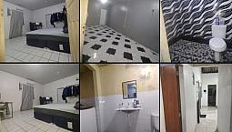 Casa Tarumã 3 Quartos Amplos Com Garagem Portão Fechado Bem Localizada Paga Água E Luz