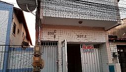 Prédio Na Messejana, Com Uma Casa E Dois Apartamento, Vizinho À Frei Cirilo E Lagoa