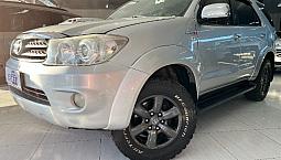 Toyota Hilux Sw4 Srv 3.0 4X4 Ano 2011