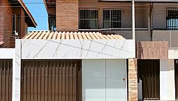 Casa Com Ponto Comercial