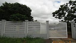 Casa No Condomínio La Font Mobiliada