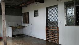 Aluga-Se Casa Com 2 Quartos