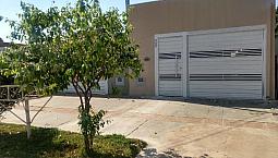 Casa Com Excelente Localização No Los Angeles