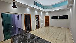 Locação De Casa Térrea, 3 Quartos, 2 Banheiros No Golden Park Ii