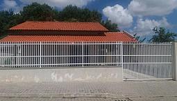 Casa No Centro De Piçarras Para Locação Anual