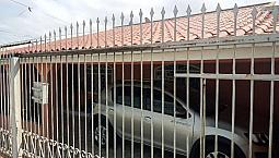 Dono Vende Sjpinhais Guatupê.  Ótima Casa. 3 Qtos, Um É Suíte, Varandagaragem, Murado.