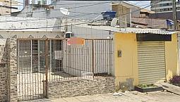 Vendo Casa 4 Qrts + 2 Lojas Em Casa Caiada Ao Lado Do Shopping Patteo