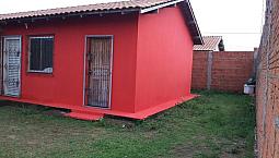 Vende- Se Uma Casa No Rui Lino