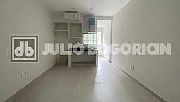 Apartamento : / Residencial / Leblon