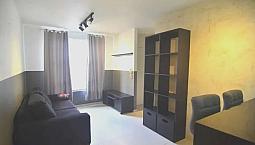 Apartamento 2 Quartos C/ Mobília E C/ Vaga De Garagem (Anual)