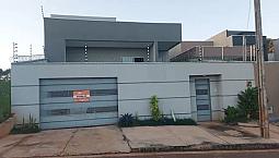 Locação - Casa Com 3 Quartos. 