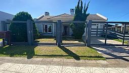Casa Para Locação De Temporada