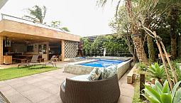Casa De Condomínio Para Venda Possui 1.200 Metros Quadrados Com 4 Quartos.