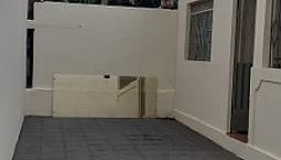 Casa Centro Alugo/ Fundos ( Entrada Separada)