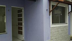 Aluga-Se Casa Em Conjunto Fechado