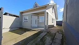 Casa 3 Dormitórios Uma Suíte.