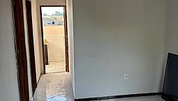 Alugo Ap 2 Guartos  1300,00