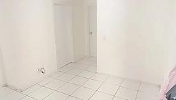 Apartamento Em Guarapuavacom 2 Quartos, 1 Banheiro, Sala Bem Iluminada E Cozinha Funcional