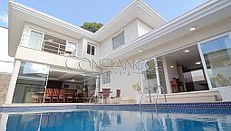 Casa Com Piscina Mobiliada Para Alugar Em Curitiba, Condomínio, Taboão, 4 Suítes | Confian