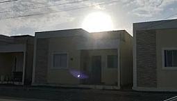 Casa Em Condomínio
