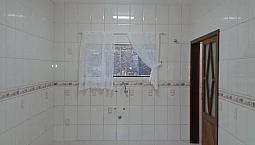 Excelente Casa De 2 Quartos Com Quintal E Garagem