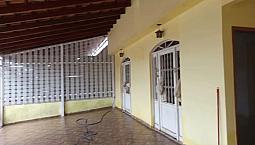 Setor Leste Qd 24, 3 Quartos Sendo 1 Suíte Laje R$ 650.000